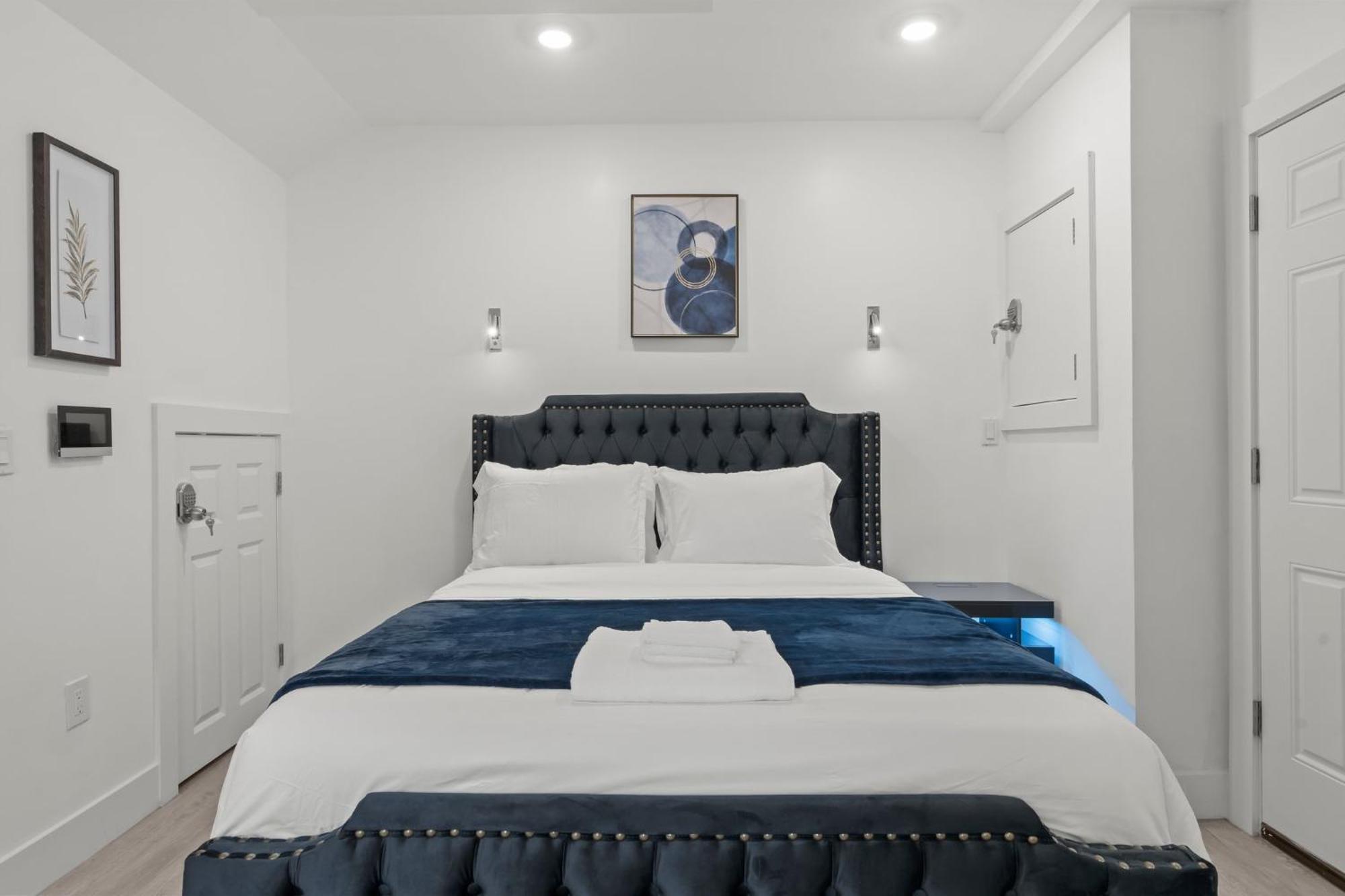 Hotel New Season Royals, Airport West Chester Pokoj fotografie
